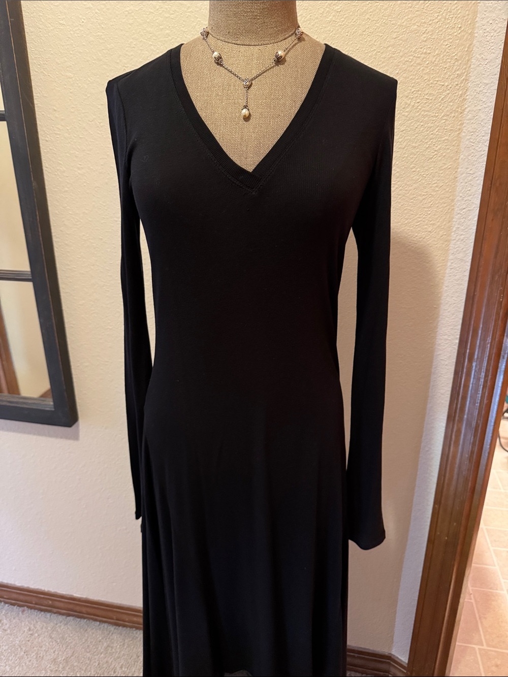BCBGMaxAzria Black V-Neck Long Sleeve Midi Dress